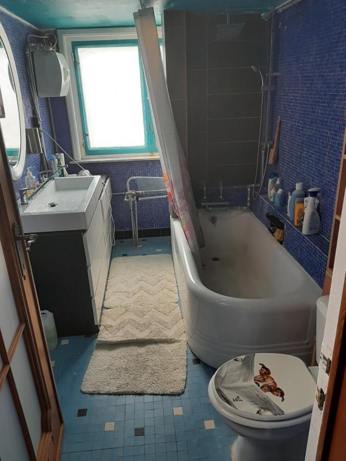 Bed and Breakfast Cycling House Ронсе Экстерьер фото